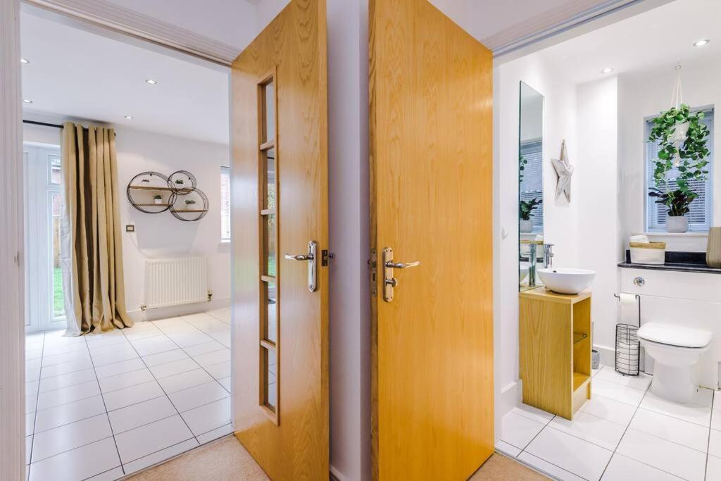 Luxurious Cosy 4Br Home Cheshire Saughall Eksteriør bilde