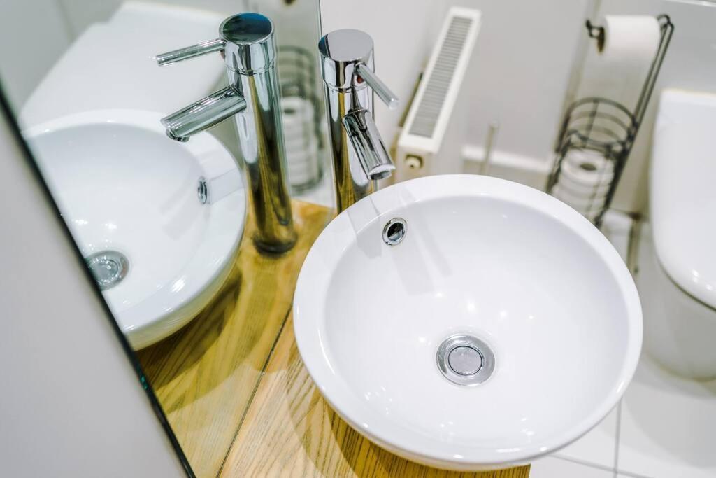 Luxurious Cosy 4Br Home Cheshire Saughall Eksteriør bilde